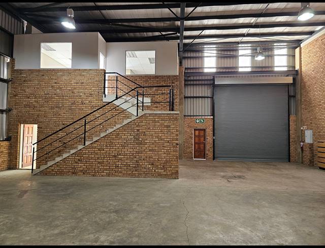 302M² MINI FACTORY TO LET IN LANSERIA